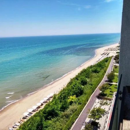 Private In Yoo Bulgaria Complex Apartamento