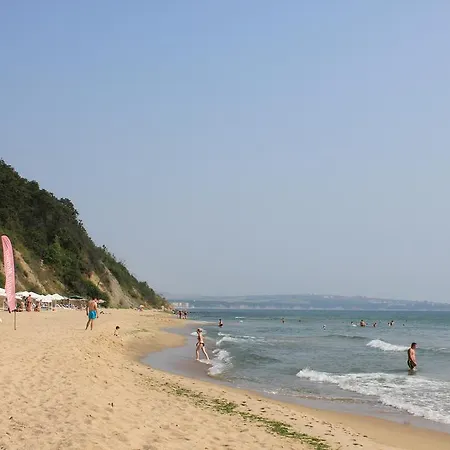 Private In Yoo Bulgaria Complex ابزور